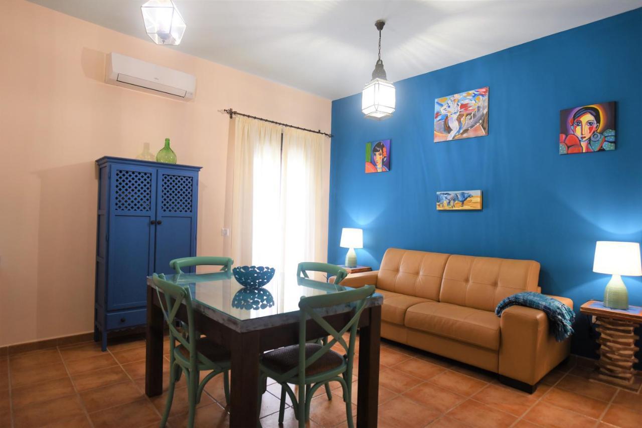 Casa Rural Blue Moon Guest House Cazalla de la Sierra Eksteriør bilde